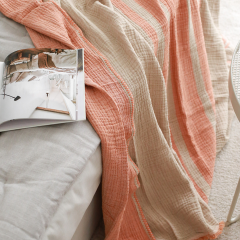 Antibes Çift Kişilik Çok Amaçlı 4 Kat Müslin Yatak Örtüsü/Pike 200x250 cm Mercan