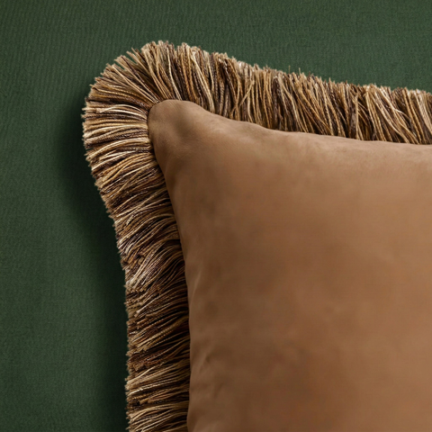 Camel Kenar Detaylı Kadife Kırlent 45x45 cm