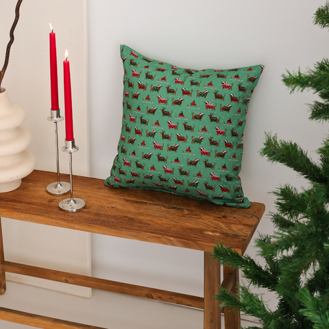 Christmas Dogs Premium Keten Kırlent Kılıfı