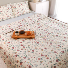 Görseli Galeri görüntüleyiciye yükleyin, Flowers %100 Pamuk Tek Kişilik Nevresim Takımı 160x220 cm Ekru
