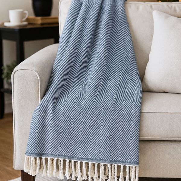 Herringblue Yün Throw Battaniye 150x200 cm Lacivert