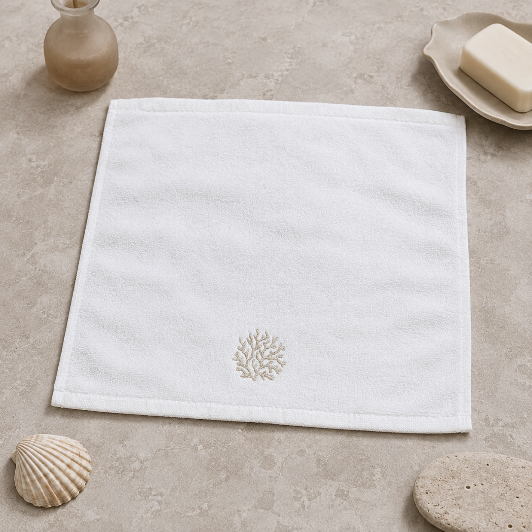Coral %100 Pamuk Nakışlı El Havlusu 30x30 cm Gold